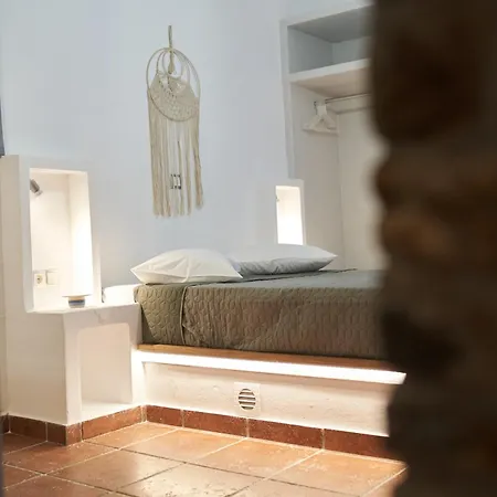 Apartament Thiramnia Kaga Kythnosuites Mérichas