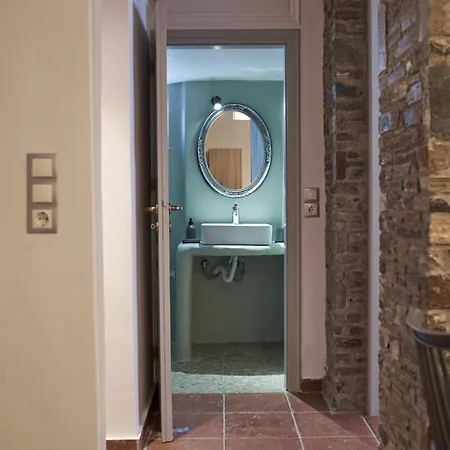 Thiramnia Kaga Kythnosuites * Mérichas