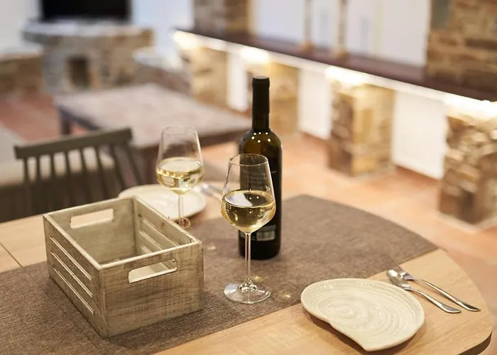 Thiramnia Kaga Kythnosuites Mérichas