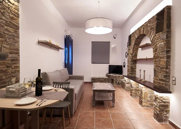 Thiramnia Kaga Kythnosuites