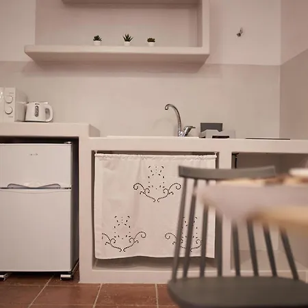 Thiramnia Kaga Kythnosuites Apartament