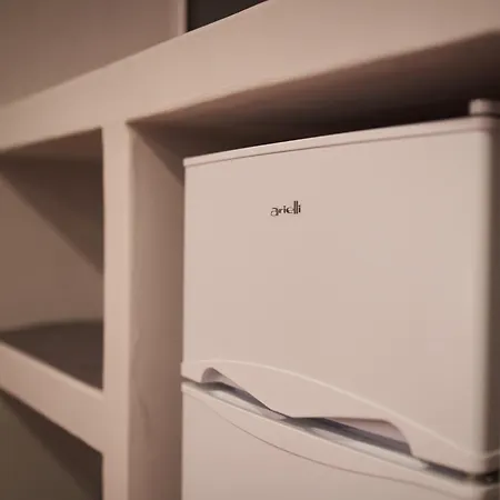 Thiramnia Kaga Kythnosuites *