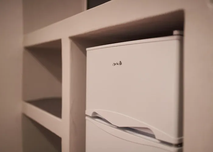 Thiramnia Kaga Kythnosuites *